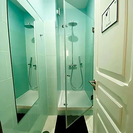 Heart Hostal