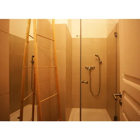 Heart אכסניה *